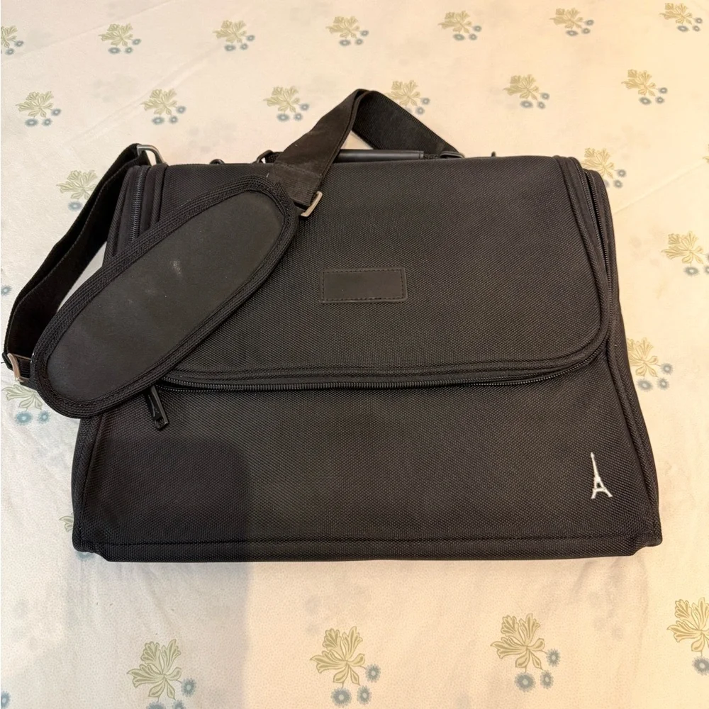 TRAVELPRO Black Laptop Bag Business Briefcase Travel Lightweight Professional